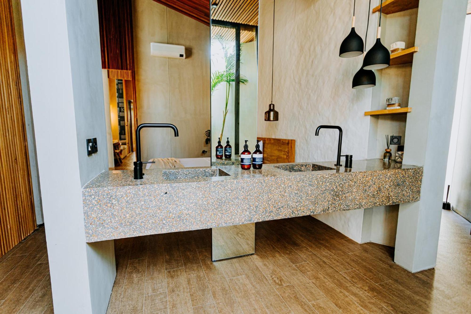 Villa Feh Bali By House Of Winds - Neo Tropical Eden Near Canggu 科洛布坎 外观 照片